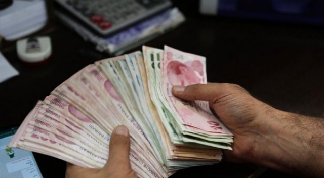 'Krediniz çıktı' diyerek hesapları boşaltıyorlar
