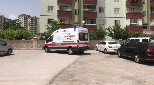 95 yaşındaki kadın evinde ölü bulundu