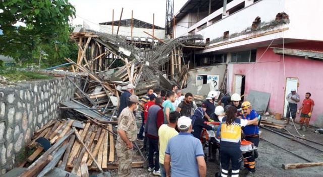 Amasya’da fabrika inşaatında göçük: 4 işçi yaralı Amasya’da fabrika inşaatında göçük: 4 işçi yaralı
