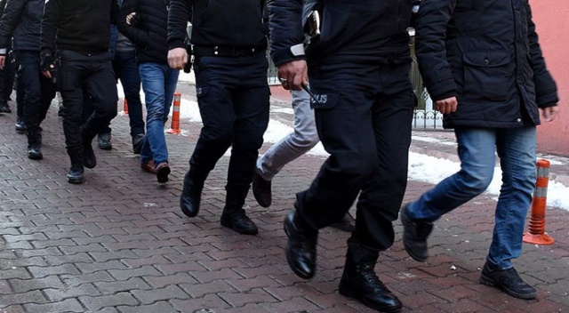 Ankara'da FETÖ'ye yönelik iki ayrı operasyon: 25 zanlı yakalandı