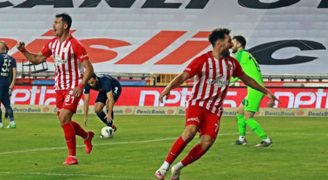Antalyaspor, 2006-2007 sezonundaki 10 maçlık serisini yakaladı Antalyaspor, 2006-2007 sezonundaki 10 maçlık serisini yakaladı
