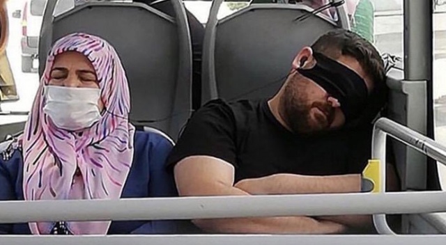 Bakan Koca, doğru maske kullanımı için fotoğrafını paylaştığı kişiyi telefonla aradı