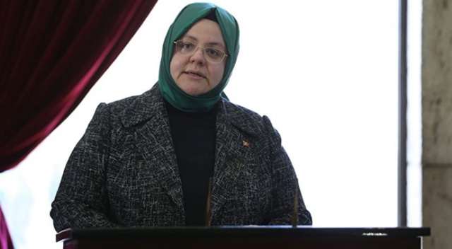 Bakan Selçuk, öğrencilere ve iş arayanlara online eğitim verdiklerini açıkladı