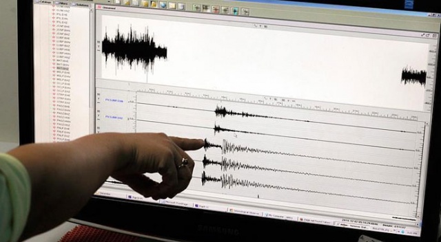 Bingöl'de 5,6 büyüklüğünde deprem Bingöl'de 5,6 büyüklüğünde deprem