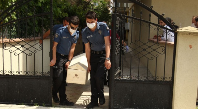 Boşanma aşamasındaki eşinin boğazını kesti