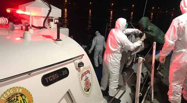 Çanakkale&#039;de Türk kara sularına geri itilen 36 sığınmacı kurtarıldı