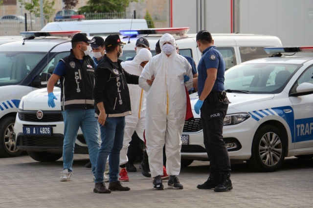 Çankırı merkezli 4 ilde uyuşturucu operasyonu: 9 gözaltı Çankırı merkezli 4 ilde uyuşturucu operasyonu: 9 gözaltı