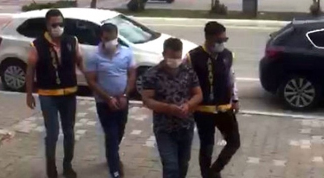 Çeşme'den 32 cep telefonu çaldılar, İstanbul'da yakalandılar