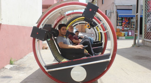 Cezaevinde öğrendiği bilgilerle kendine elektrikli araç yaptı Cezaevinde öğrendiği bilgilerle kendine elektrikli araç yaptı