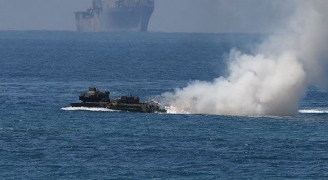 Çin denizaltısı Japonya&#039;ya yaklaştı, destroyer sevkedildi