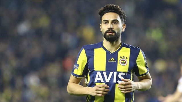 Fenerbahçeli Mehmet Ekici'nin adalesinde kısmi yırtık tespit edildi Fenerbahçeli Mehmet Ekici'nin adalesinde kısmi yırtık tespit edildi