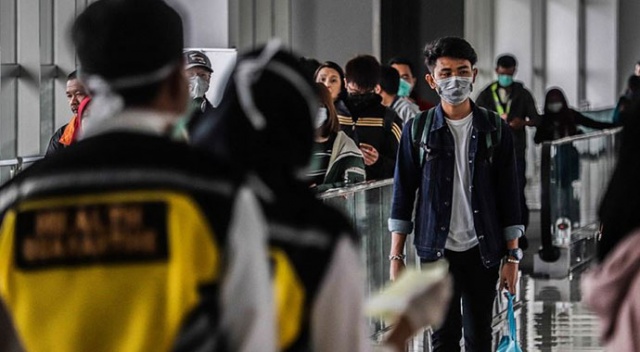 Filipinler'de 661, Singapur'da 142 yeni Covid-19 vakası görüldü