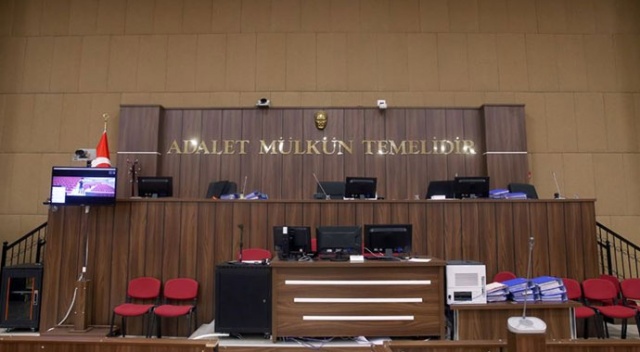 Görevden uzaklaştırılan HDP'li Cizre Belediye Başkanı Zırığ'a 6 yıl 3 ay hapis cezası Görevden uzaklaştırılan HDP'li Cizre Belediye Başkanı Zırığ'a 6 yıl 3 ay hapis cezası