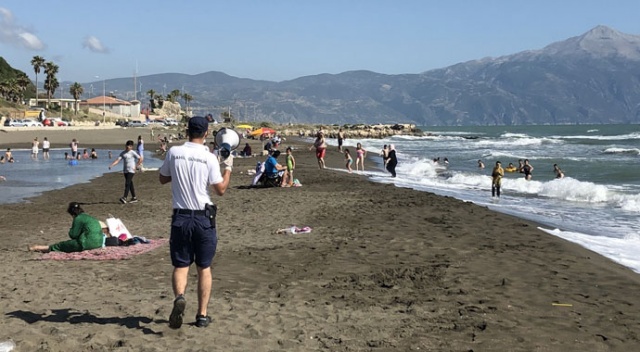 Hatay’da rip akıntısı uyarısı