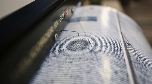 İran'da bir ayda 960'tan fazla deprem meydana geldi İran'da bir ayda 960'tan fazla deprem meydana geldi