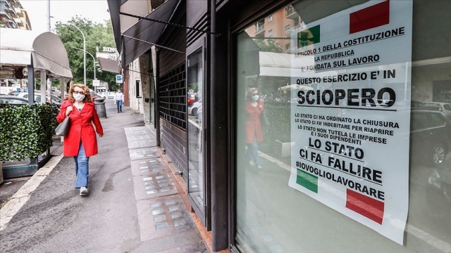 İtalya'da Covid-19 kaynaklı günlük ölüm sayısı tek haneye düştü İtalya'da Covid-19 kaynaklı günlük ölüm sayısı tek haneye düştü