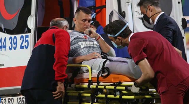 Kayserispor'dan Muslera'ya geçmiş olsun mesajı Kayserispor'dan Muslera'ya geçmiş olsun mesajı