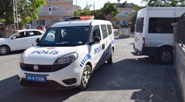 Malatya'da silahlı kavga: 1 yaralı Malatya'da silahlı kavga: 1 yaralı