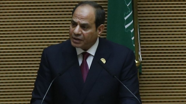 Mısır Cumhurbaşkanı Sisi'den orduya 'ülke sınırları dışında askeri göreve hazır olun' mesajı Mısır Cumhurbaşkanı Sisi'den orduya 'ülke sınırları dışında askeri göreve hazır olun' mesajı