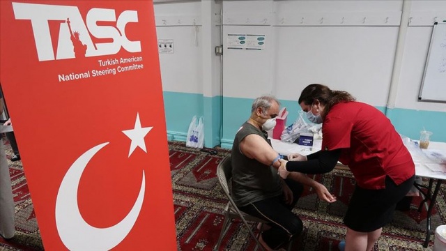 New York'taki Diyanet camisinde Türklere ücretsiz antikor testi New York'taki Diyanet camisinde Türklere ücretsiz antikor testi