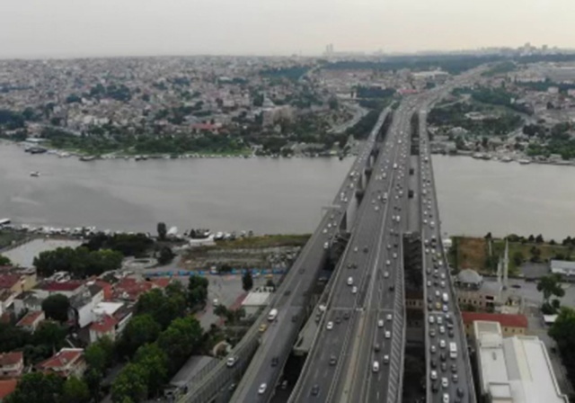Normalleşme sonrası Haliç Köprüsü’de trafik yoğunluğu arttı