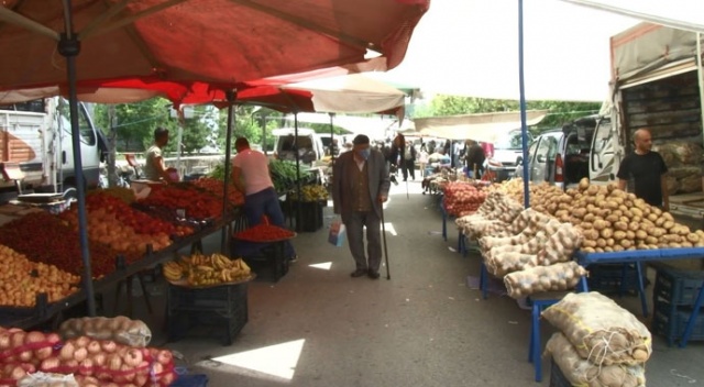 Normalleşme sürecinde halk pazarları boş kaldı