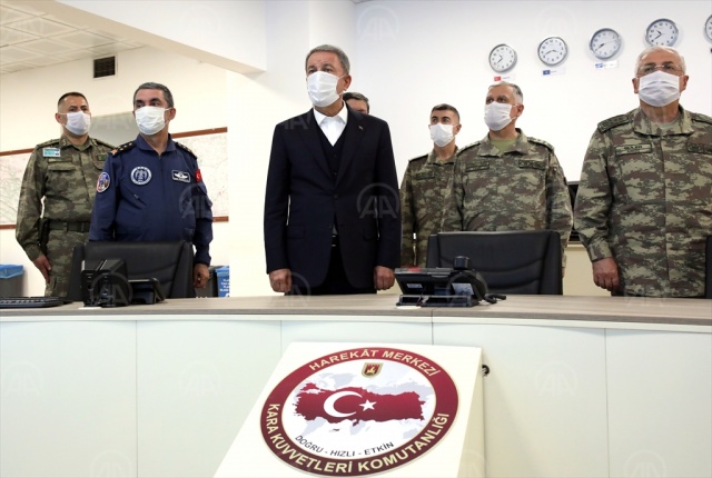 Pençe-Kaplan Operasyonu&#039;nun ilk 36 saatinde 500&#039;den fazla terör hedefi imha edildi