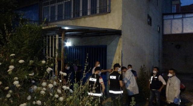 Pendik’te 10 bin şişe sahte içki ele geçirildi