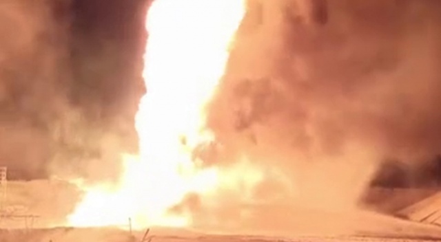 Rusya’da petrol kuyusunda çıkan yangına tanksavarlı müdahale