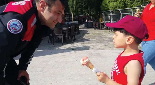 Şaka yapan Maraş dondurmacısını polise şikayet etti Şaka yapan Maraş dondurmacısını polise şikayet etti