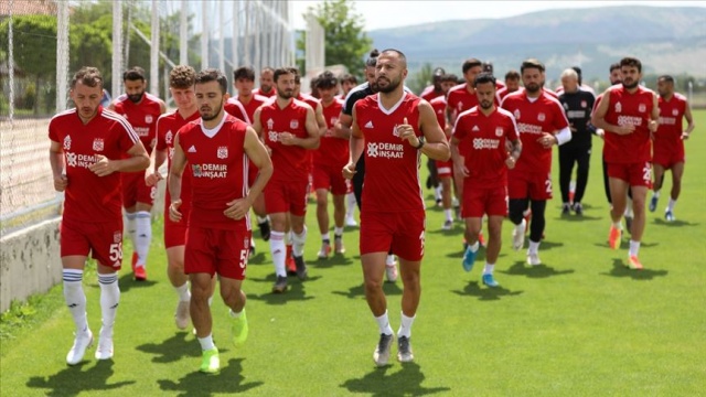 Sivasspor, Denizlispor'u konuk ediyor
