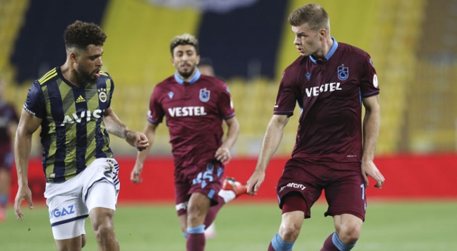 Ziraat Türkiye Kupası'nda ilk finalist Trabzonspor (Fenerbahçe 1-3 Trabzonspor) Ziraat Türkiye Kupası'nda ilk finalist Trabzonspor (Fenerbahçe 1-3 Trabzonspor)