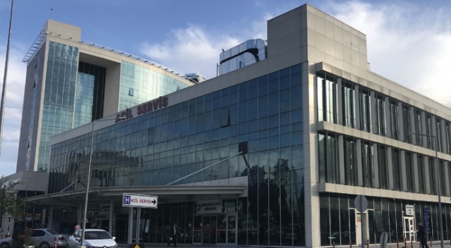 Zehirlenme şüphesiyle yaklaşık 100 işçi hastaneye kaldırıldı Zehirlenme şüphesiyle yaklaşık 100 işçi hastaneye kaldırıldı