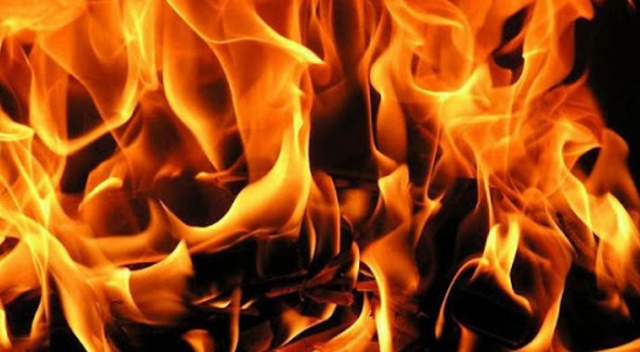 Amasya&#039;da yangın: 2 ev kullanılmaz hale geldi