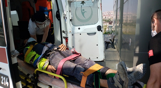 AVM inşaatında 4 metre yüksekten düşen işçi yaralandı AVM inşaatında 4 metre yüksekten düşen işçi yaralandı