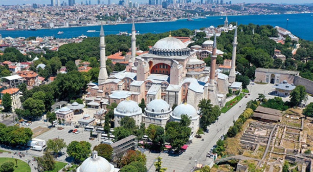 Ayasofya'da yarın büyük gün Ayasofya'da yarın büyük gün