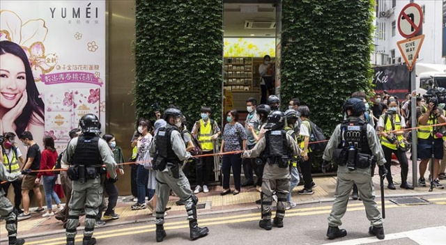 BM Hong Kong'da yürürlüğe giren yasanın ardından yapılan gözaltılardan endişeli BM Hong Kong'da yürürlüğe giren yasanın ardından yapılan gözaltılardan endişeli