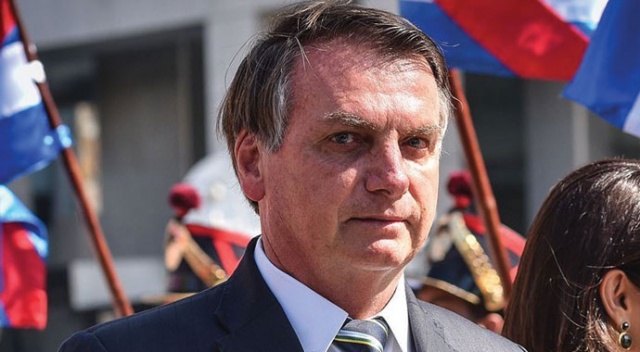 Brezilya Devlet Başkanı Bolsonaro, zorunlu maske takma yasa tasarısını veto etti Brezilya Devlet Başkanı Bolsonaro, zorunlu maske takma yasa tasarısını veto etti