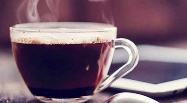 Çay tahtını kahveye kaptırıyor Çay tahtını kahveye kaptırıyor