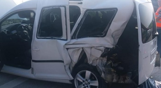 Ceyhan’da trafik kazası: 1 ölü, 2 ağır yaralı Ceyhan’da trafik kazası: 1 ölü, 2 ağır yaralı