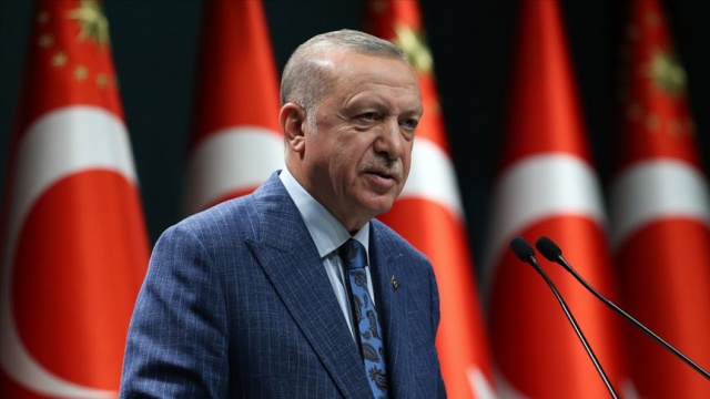Cumhurbaşkanı Erdoğan&#039;dan &#039;Tarih yazmaya devam edeceğiz&#039; paylaşımı