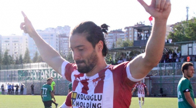 Elazığspor’da Yiğitcan yeni sezonda takımda yer almayacağını bildirdi Elazığspor’da Yiğitcan yeni sezonda takımda yer almayacağını bildirdi