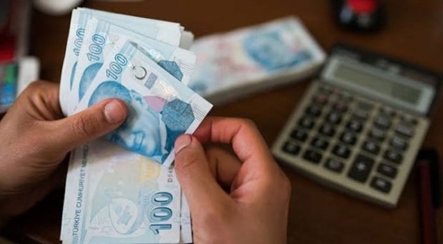 Emeklilerin bayram ikramiyesi ödeniyor