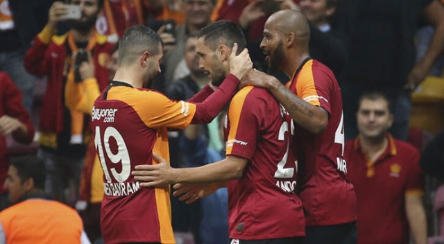 Emre Belözoğlu, Ömer Bayram'ı Fenerbahçe'ye çağırdı: Serbest kaldığın an kapımız açık