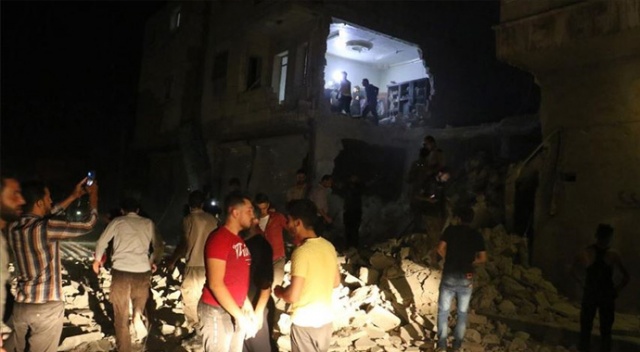 Esed rejimi Bab'a saldırdı: 2 ölü Esed rejimi Bab'a saldırdı: 2 ölü