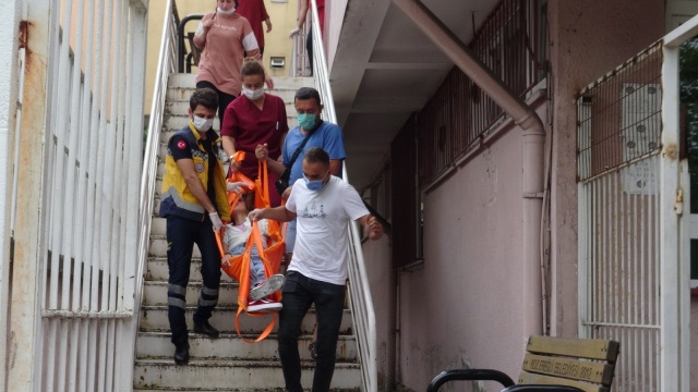İlacı fazla içince zehirlenip hastanelik oldu İlacı fazla içince zehirlenip hastanelik oldu