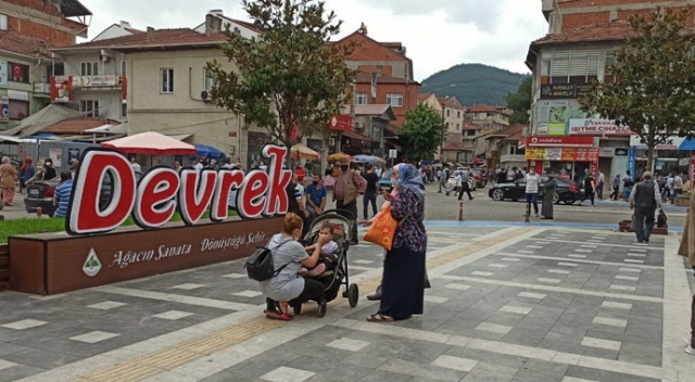 Kaymakam, &#039;En fazla pozitif vaka olan ilçeyiz&#039; diyerek vatandaşları uyardı