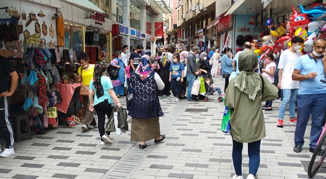 Koronavirüs bayram telaşına engel olamadı Koronavirüs bayram telaşına engel olamadı