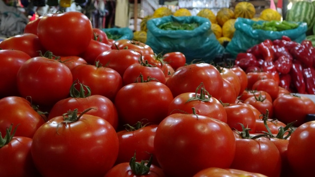 Mevsimlerin normale dönmesiyle pazar fiyatları düştü