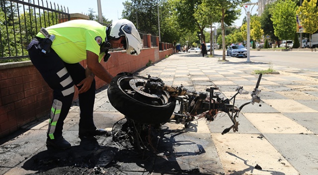 Ödünç aldığı motosikleti sinirlenince yaktı